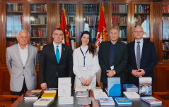 31 October 2023 The delegation of the Institute of Serbian Language and Culture Pristina – Leposavic donates books to the National Assembly Library