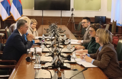 5. фебруар 2026. Председник Одбора за финансије, републички буџет и контролу трошења јавних средстава у разговору са представницима Мисије ОЕБС у Србији 