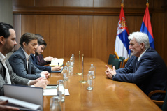 15. децембар 2025. Председница Народне скупштине у разговору са одлазећим амбасадором Украјине у Србији