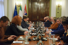 21. октобар 2024. Председница Народне скупштине Републике Србије Ана Брнабић и председница Комисије за спољне послове и одбрану Сената Италије